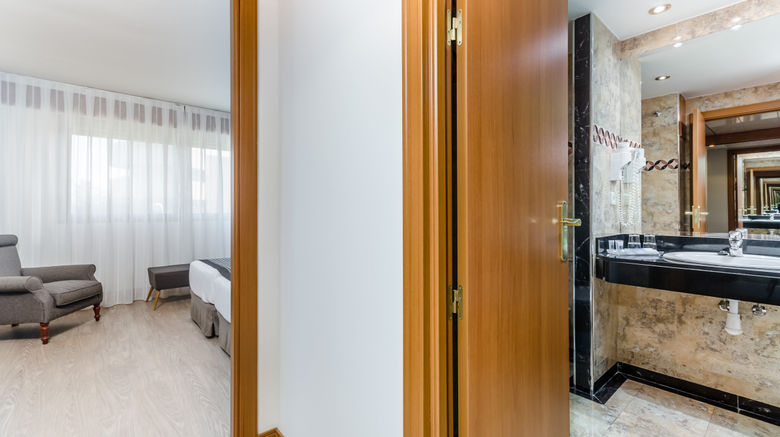 <b>Hotel Campus Room</b>. Images powered by <a href="https://www.leonardoworldwide.com/" title="Leonardo Worldwide" target="_blank">Leonardo</a>.