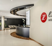 Hotel Campus Lobby