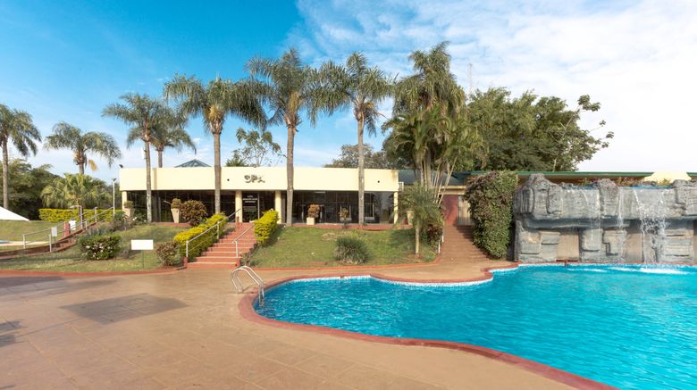 <b>Exe Hotel Cataratas Pool</b>. Images powered by <a href="https://www.leonardoworldwide.com/" title="Leonardo Worldwide" target="_blank">Leonardo</a>.