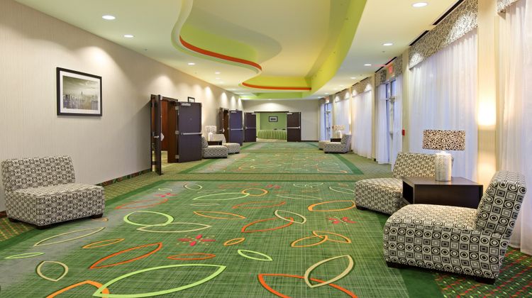 Holiday Inn Dallas-Garland Lobby