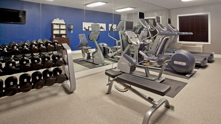Holiday Inn Express & Suites Minnetonka Health Club