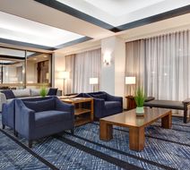 Holiday Inn Ottawa East Lobby