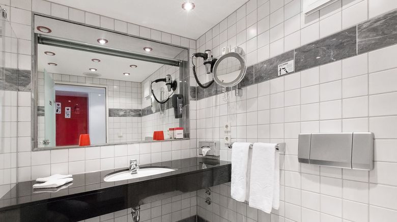 <b>DORMERO Hotel Villingen-Schwenningen Room</b>. Images powered by <a href="https://www.leonardoworldwide.com/" title="Leonardo Worldwide" target="_blank">Leonardo</a>.