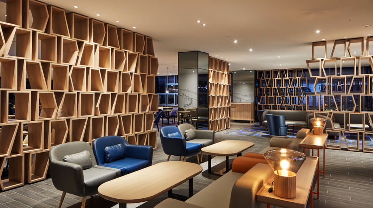 Holiday Inn Express Seoul Hongdae Lobby