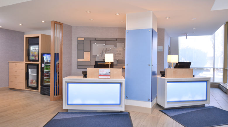 <b>Holiday Inn Express & Suites Downtown Lobby</b>. Images powered by <a href="https://www.leonardoworldwide.com/" title="Leonardo Worldwide" target="_blank">Leonardo</a>.