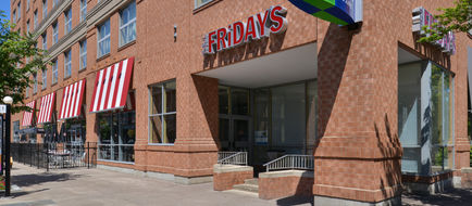 Holiday Inn Express & Suites Downtown Exterior