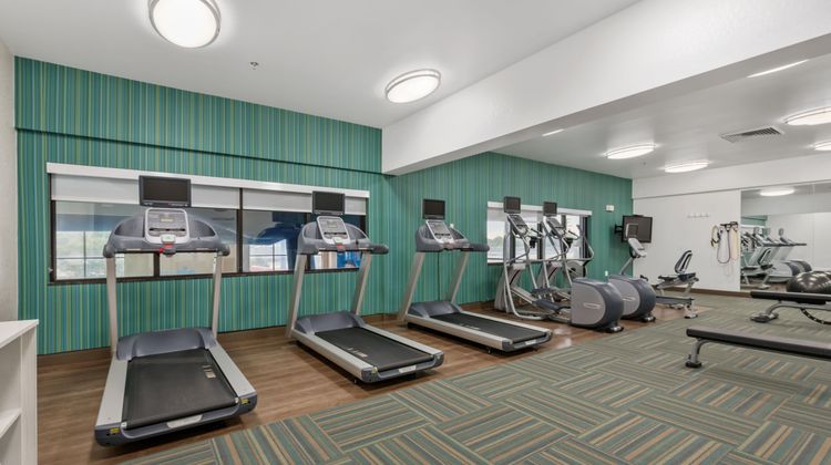 Holiday Inn Express & Suites Health Club