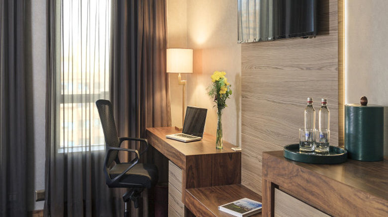 <b>Regal Pacific Hotel Room</b>. Images powered by <a href="https://www.leonardoworldwide.com/" title="Leonardo Worldwide" target="_blank">Leonardo</a>.