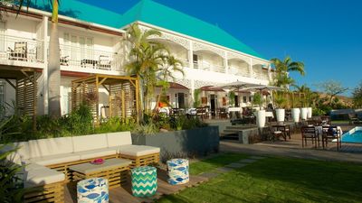 Blue Margouillat Seaview Hotel