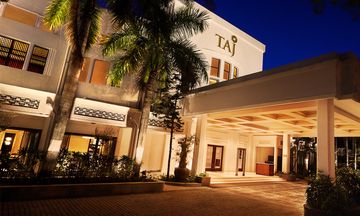 Taj  Connemara