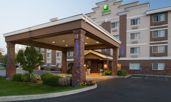 Holiday Inn Express Spokane Valley Exterior