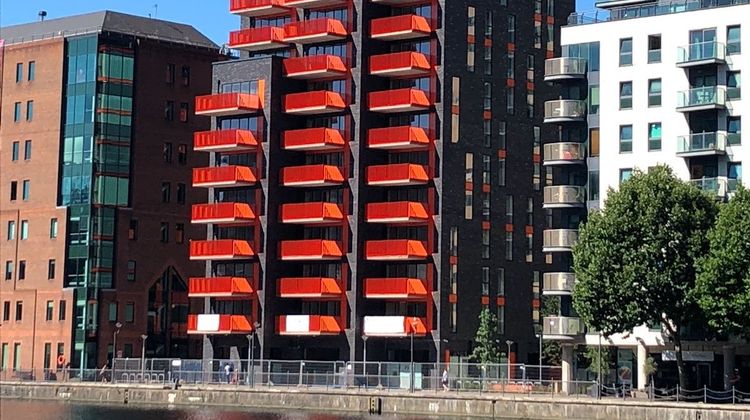 Clover Court by Q Apartments Exterior