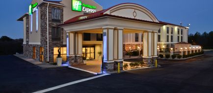 Holiday Inn Express Exterior