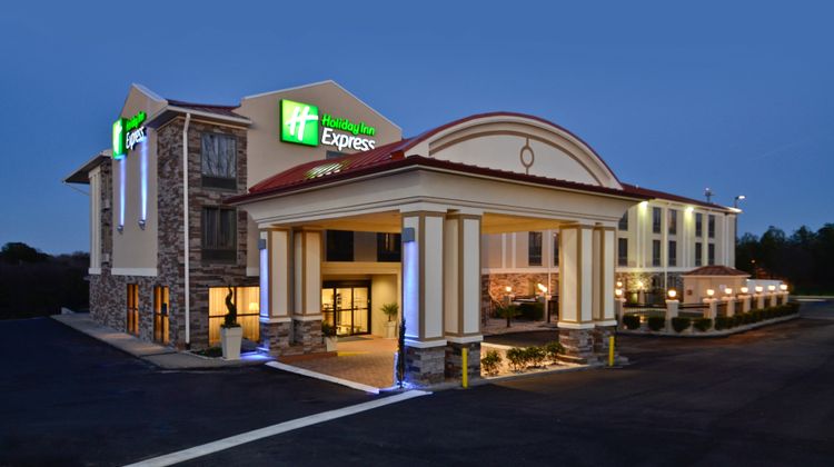 Holiday Inn Express Exterior