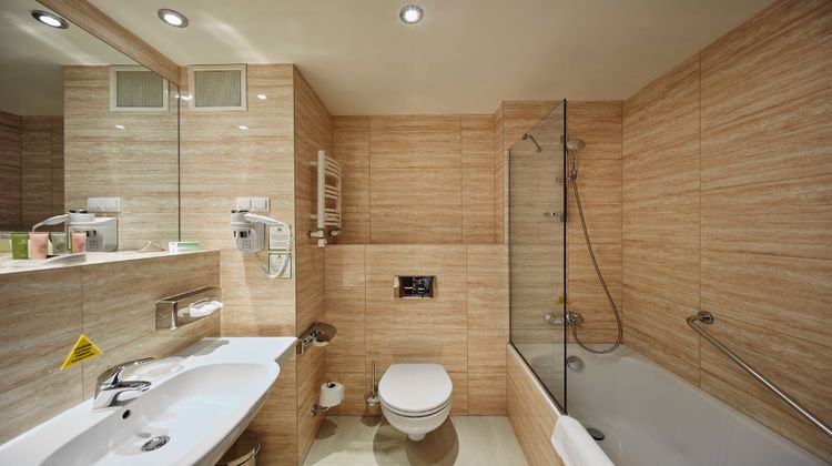 Holiday Inn Lodz Room