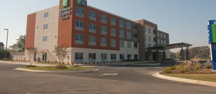 Holiday Inn Express & Suites Decatur Exterior