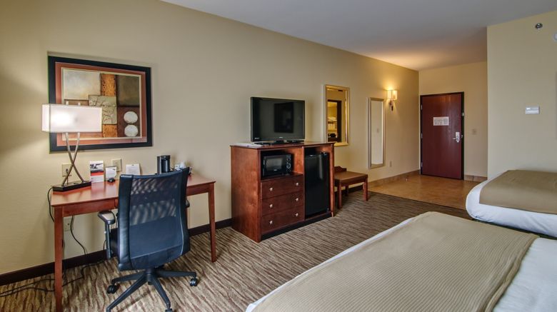 <b>Holiday Inn Express Suites Wytheville Room</b>. Images powered by <a href="https://www.leonardoworldwide.com/" title="Leonardo Worldwide" target="_blank">Leonardo</a>.