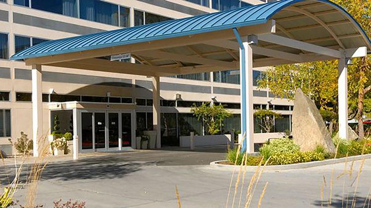 Holiday Inn Express Downtown Exterior