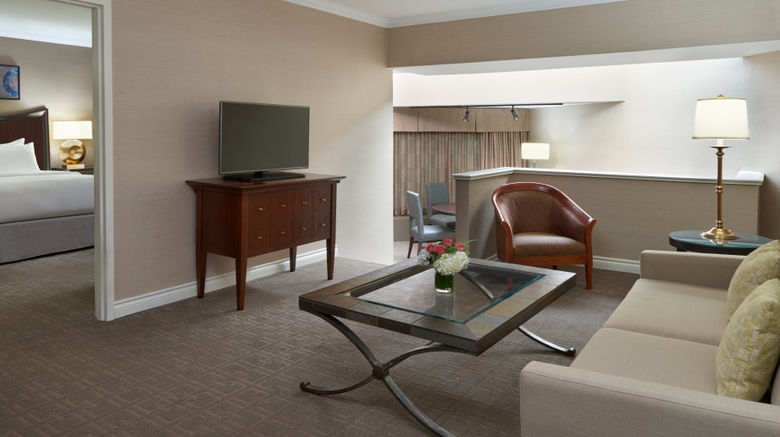 <b>InterContinental Toronto Centre Suite</b>. Images powered by <a href="https://www.leonardoworldwide.com/" title="Leonardo Worldwide" target="_blank">Leonardo</a>.