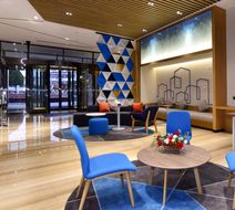 Holiday Inn Express Luanchuan Lobby