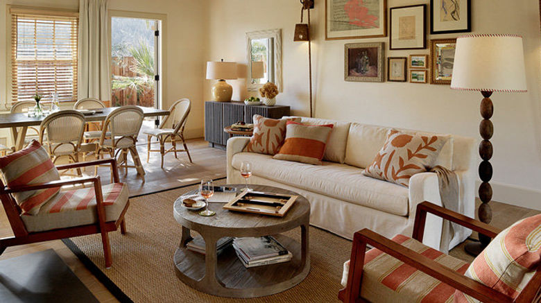 <b>Indian Springs Resort Suite</b>. Images powered by <a href="https://www.leonardoworldwide.com/" title="Leonardo Worldwide" target="_blank">Leonardo</a>.