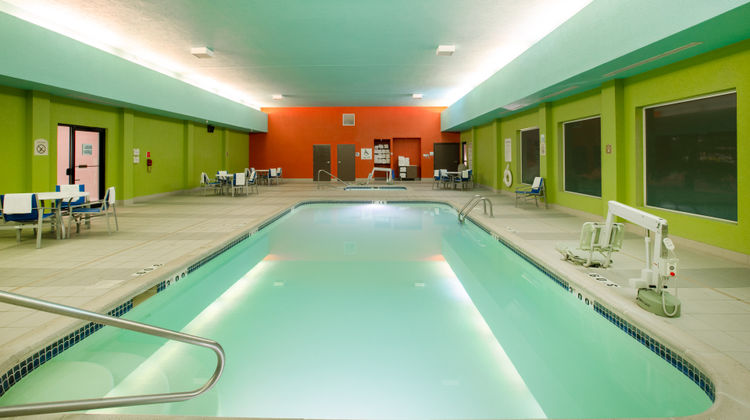 Holiday Inn Express Pool