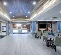 Holiday Inn Express Lobby