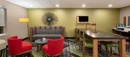 Holiday Inn Express Lobby