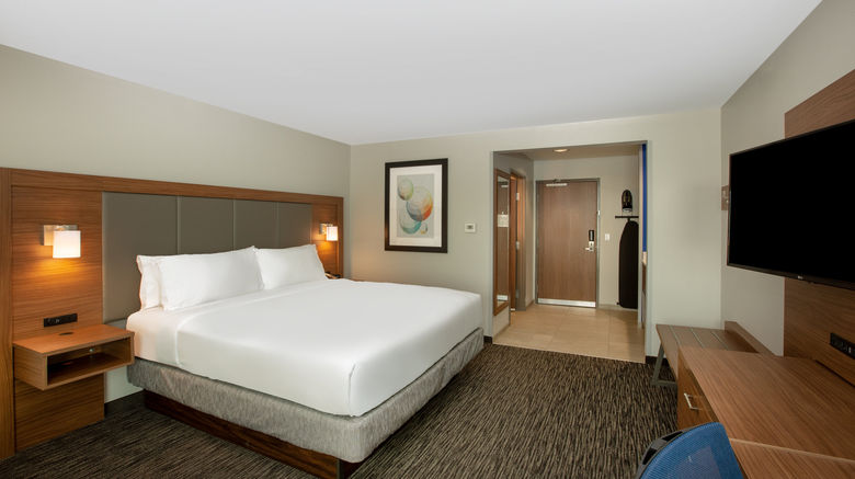 <b>Holiday Inn Express Room</b>. Images powered by <a href="https://www.leonardoworldwide.com/" title="Leonardo Worldwide" target="_blank">Leonardo</a>.