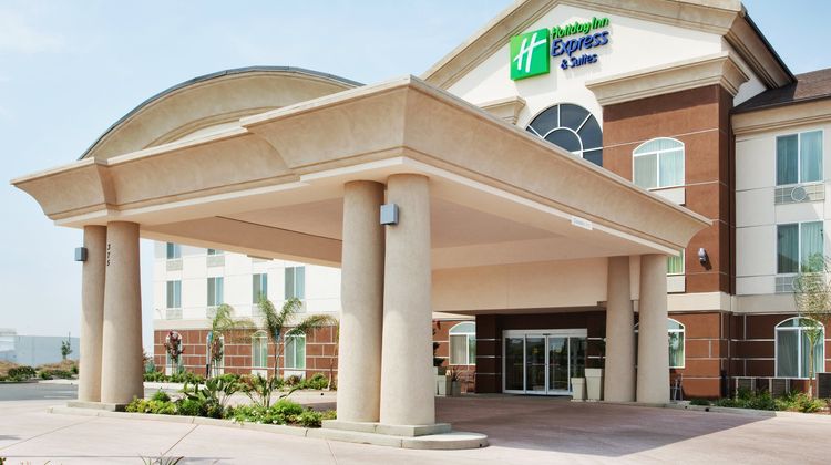 Holiday Inn Express Hotel & Suites West Exterior