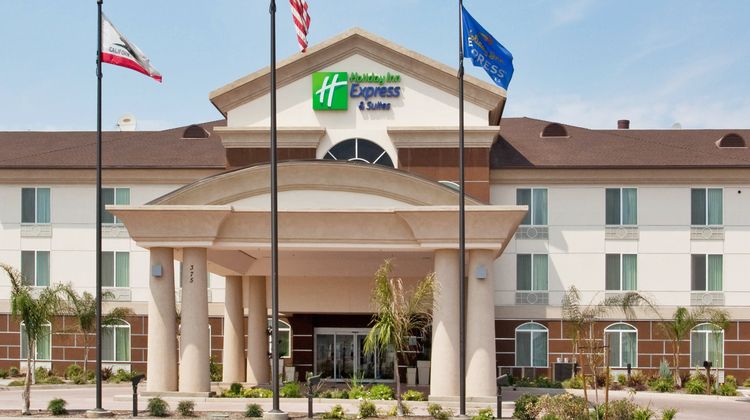 Holiday Inn Express Hotel & Suites West Exterior