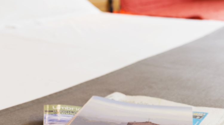 City Hotel & Suites Room