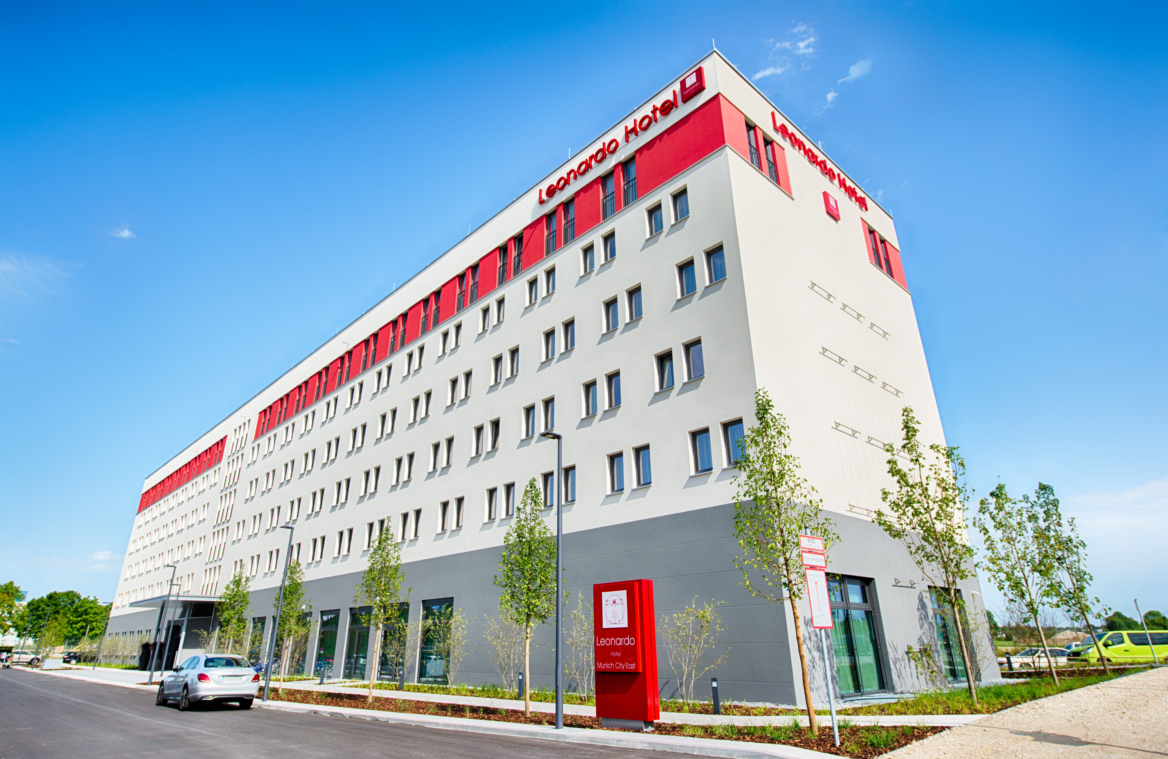 Leonardo hotel 2025