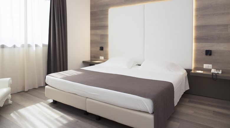 <b>City Hotel & Suites Suite</b>. Images powered by <a href="https://www.leonardoworldwide.com/" title="Leonardo Worldwide" target="_blank">Leonardo</a>.