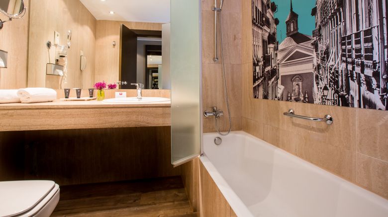 <b>Leonardo Boutique Hotel Madrid Room</b>. Images powered by <a href="https://www.leonardoworldwide.com/" title="Leonardo Worldwide" target="_blank">Leonardo</a>.