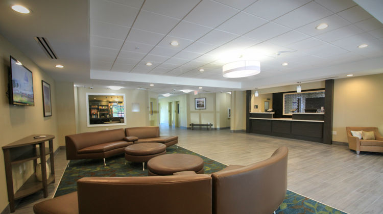 Candlewood Suites Memphis East Lobby