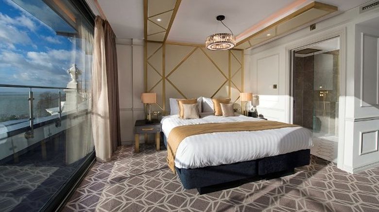<b>The Seven Hotel Room</b>. Images powered by <a href="https://www.leonardoworldwide.com/" title="Leonardo Worldwide" target="_blank">Leonardo</a>.