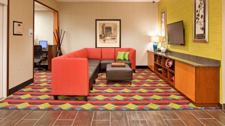 Holiday Inn Express Lobby