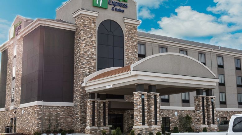 Holiday Inn Express Hotel  and  Stes SE I-35 Exterior. Images powered by <a href="https://www.leonardoworldwide.com" target="_blank" rel="noopener">Leonardo</a>.