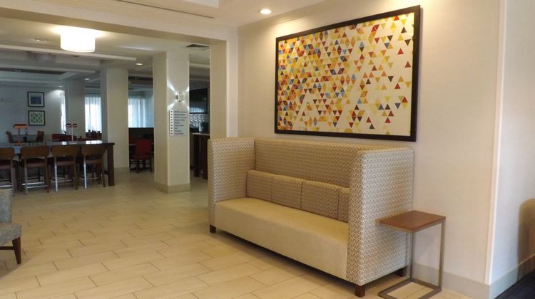 Holiday Inn Express Hotel & Suites Lobby