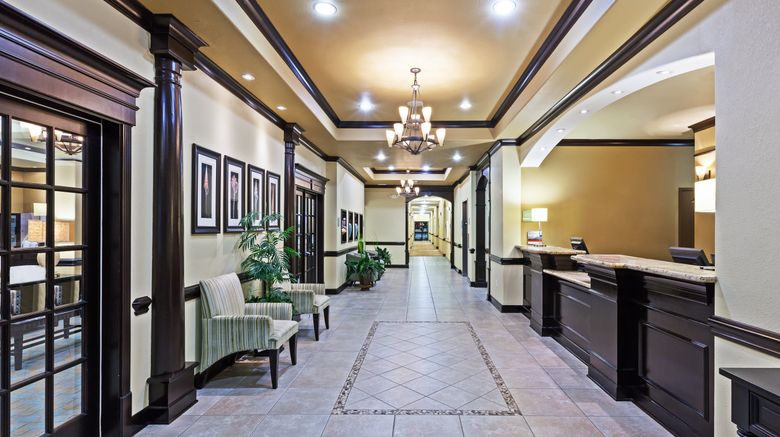 <b>Holiday Inn Express Hotel & Suites Lobby</b>. Images powered by <a href="https://www.leonardoworldwide.com/" title="Leonardo Worldwide" target="_blank">Leonardo</a>.