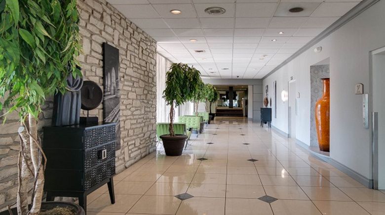 <b>Holiday Inn Manhattan at the Campus Lobby</b>. Images powered by <a href="https://www.leonardoworldwide.com/" title="Leonardo Worldwide" target="_blank">Leonardo</a>.