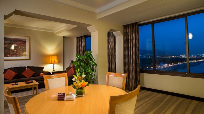 <b>Crowne Plaza Hotel Muscat Suite</b>. Images powered by <a href="https://www.leonardoworldwide.com/" title="Leonardo Worldwide" target="_blank">Leonardo</a>.