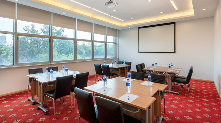 Holiday Inn Express Tianjin Heping Meeting