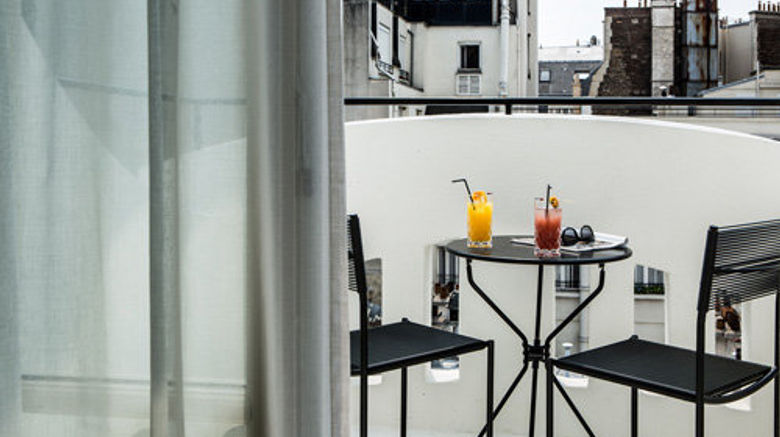<b>Hotel du Rond-Point des Champs Elysees Room</b>. Images powered by <a href="https://www.leonardoworldwide.com/" title="Leonardo Worldwide" target="_blank">Leonardo</a>.