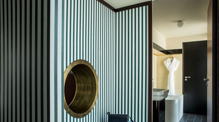 Hotel du Rond-Point des Champs Elysees Room