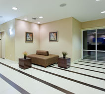 Holiday Inn Express Benicia Lobby