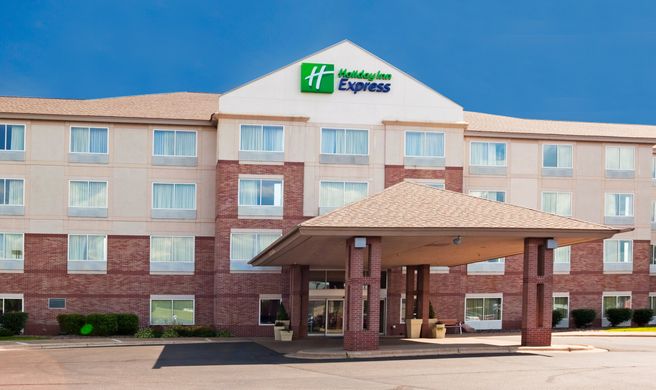 Holiday Inn Express Exterior