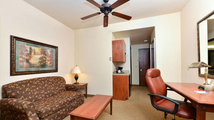 Holiday Inn Express Hotel & Suites Room