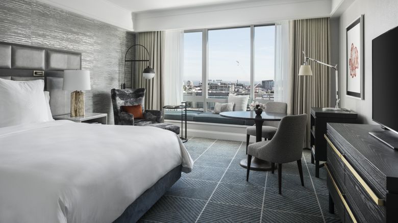 <b>Four Seasons Hotel San Francisco Room</b>. Images powered by <a href="https://www.leonardoworldwide.com/" title="Leonardo Worldwide" target="_blank">Leonardo</a>.
